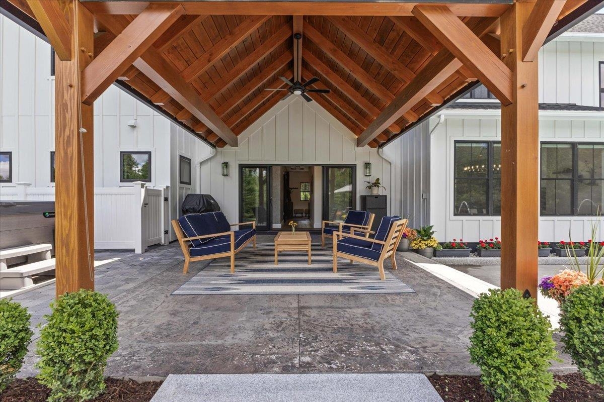 195 Elmore Mountain Road
