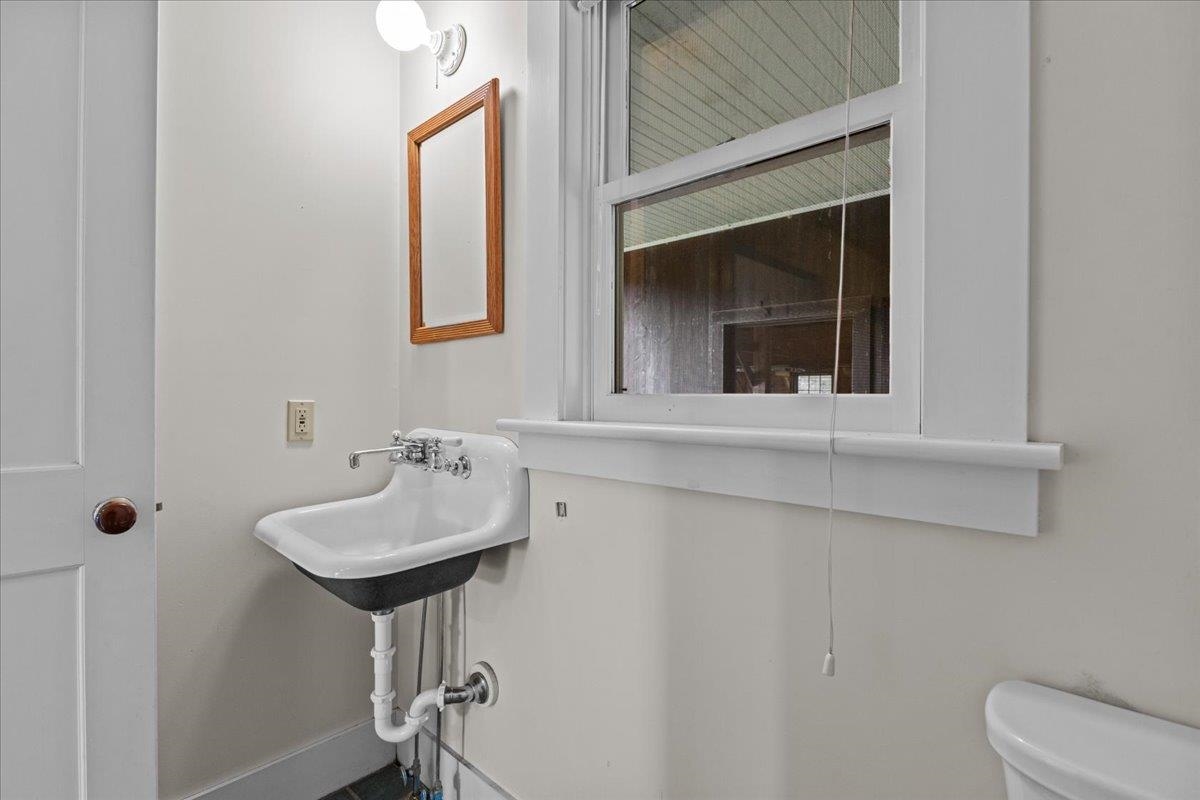 243 Lyle McKee Road