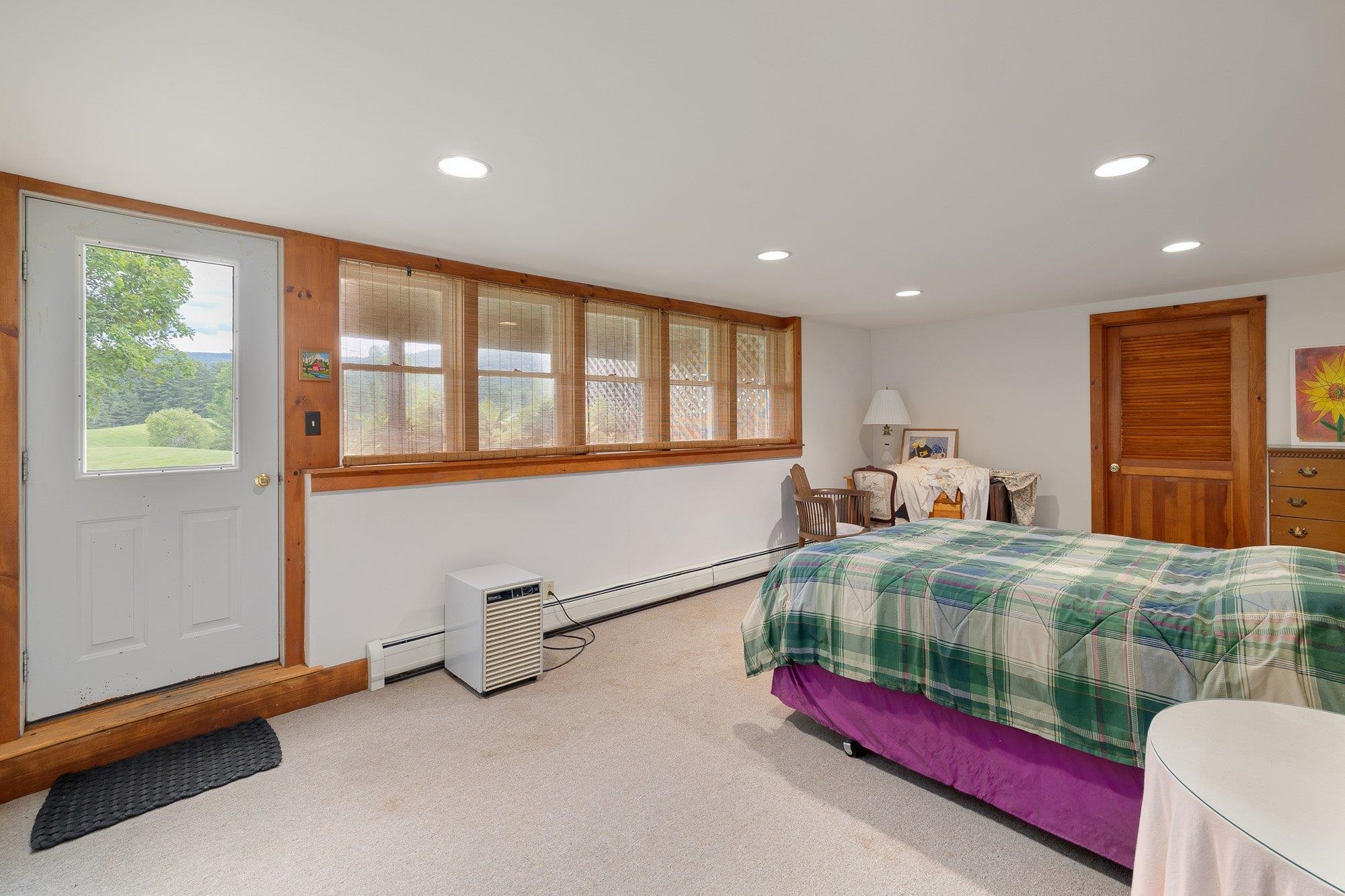 1069 East Warren Road