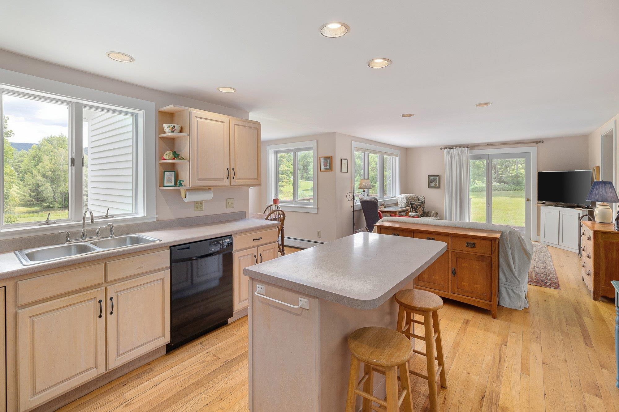 1069 East Warren Road