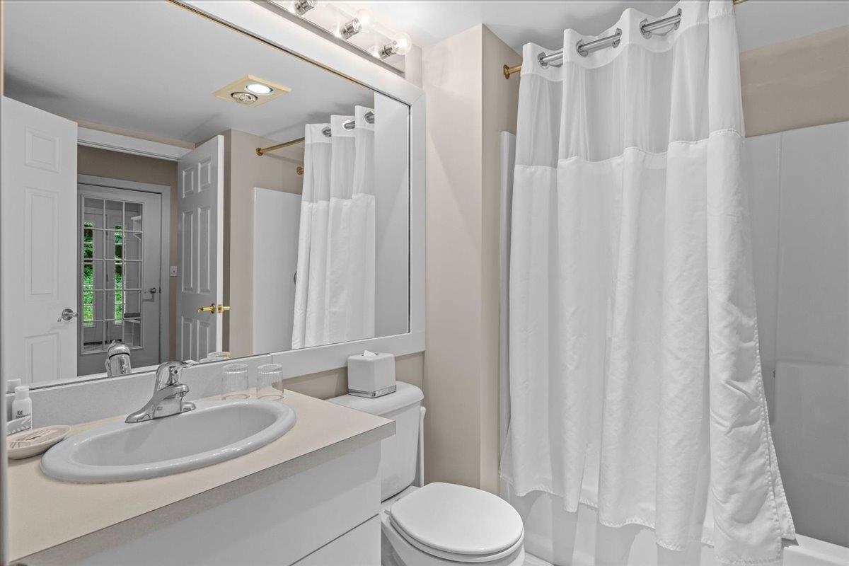 654 Topnotch Drive Unit: 654B