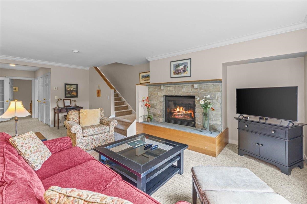 654 Topnotch Drive Unit: 654B