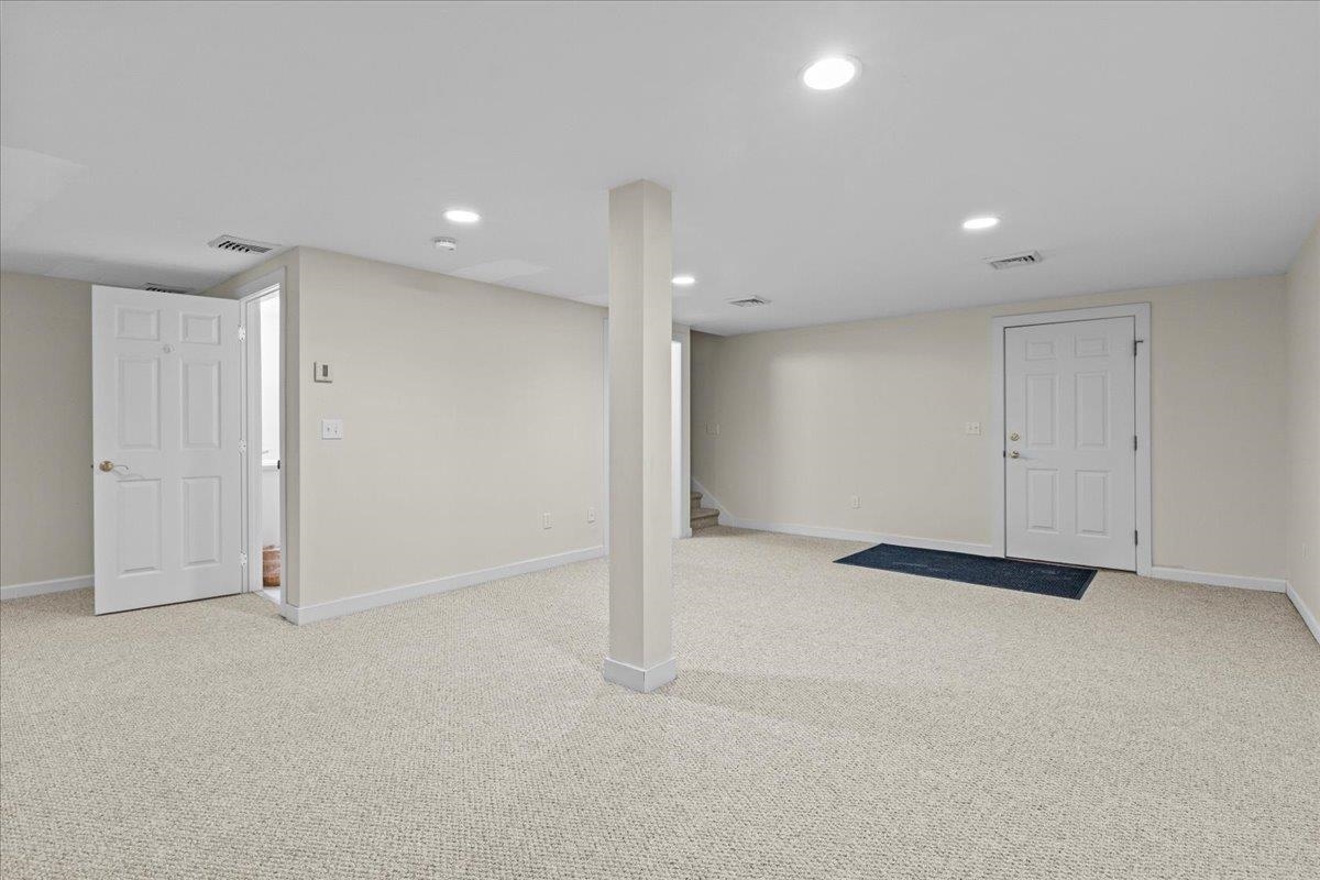 654 Topnotch Drive Unit: 654B