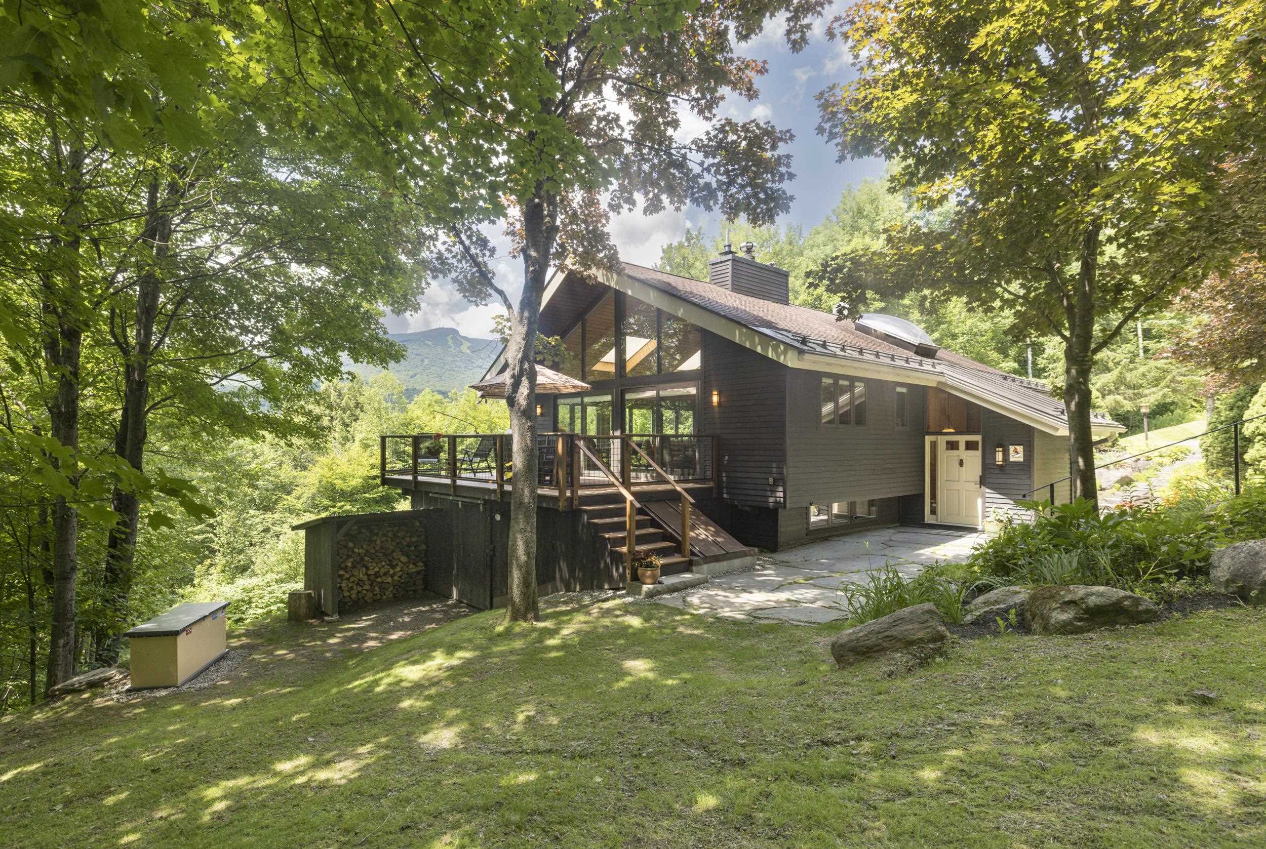 1039 Notchbrook Road