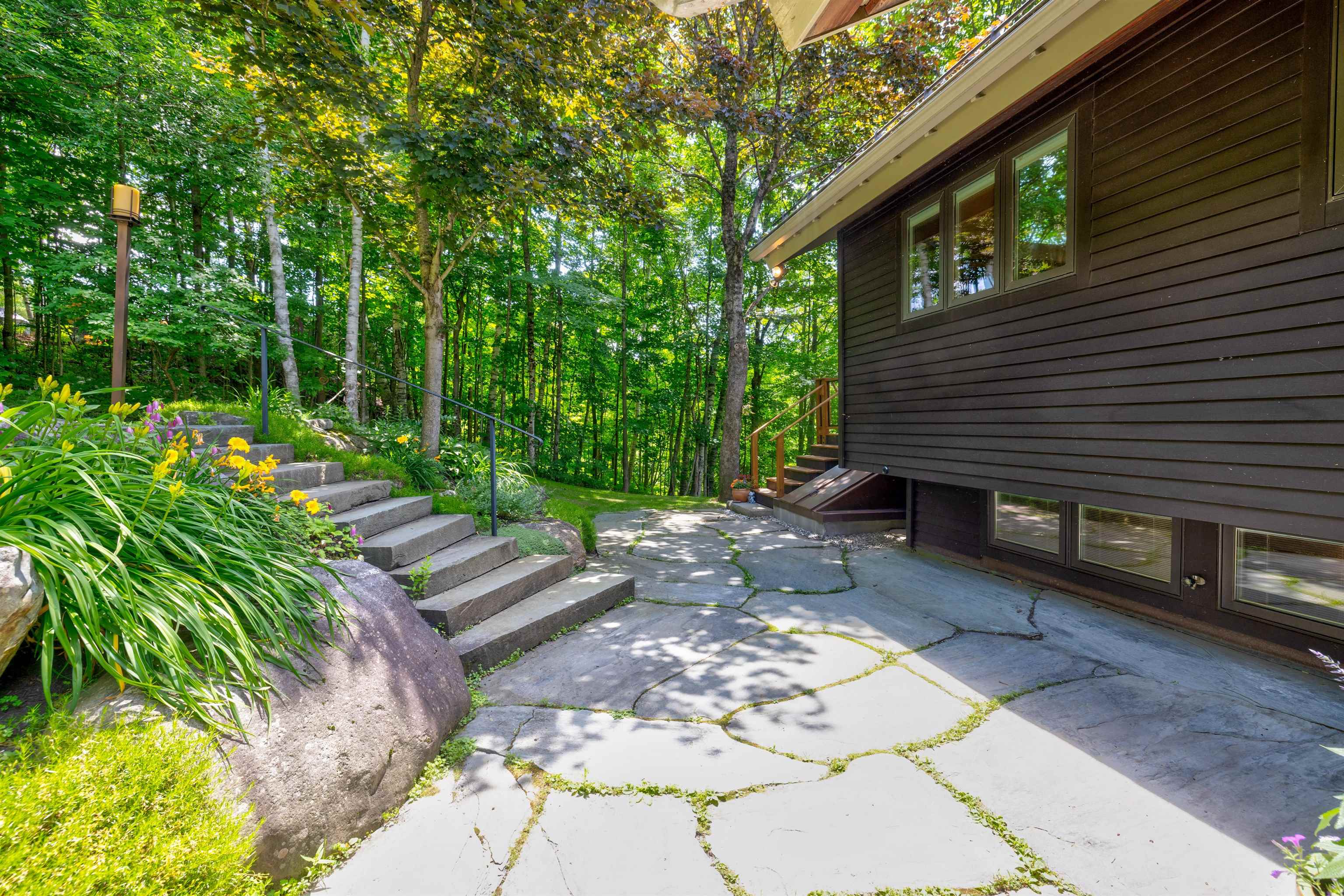 1039 Notchbrook Road