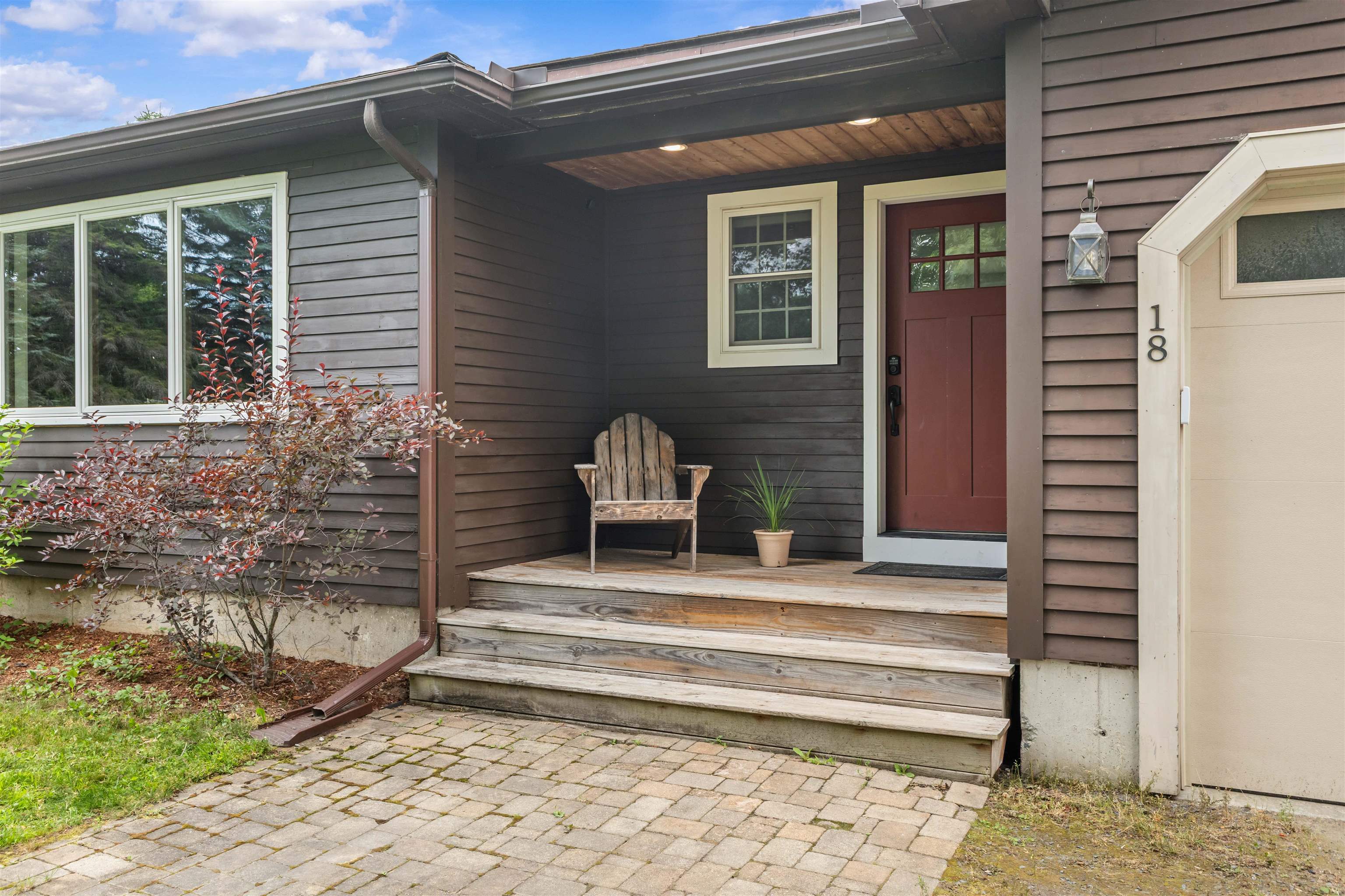 18 Plains Drive