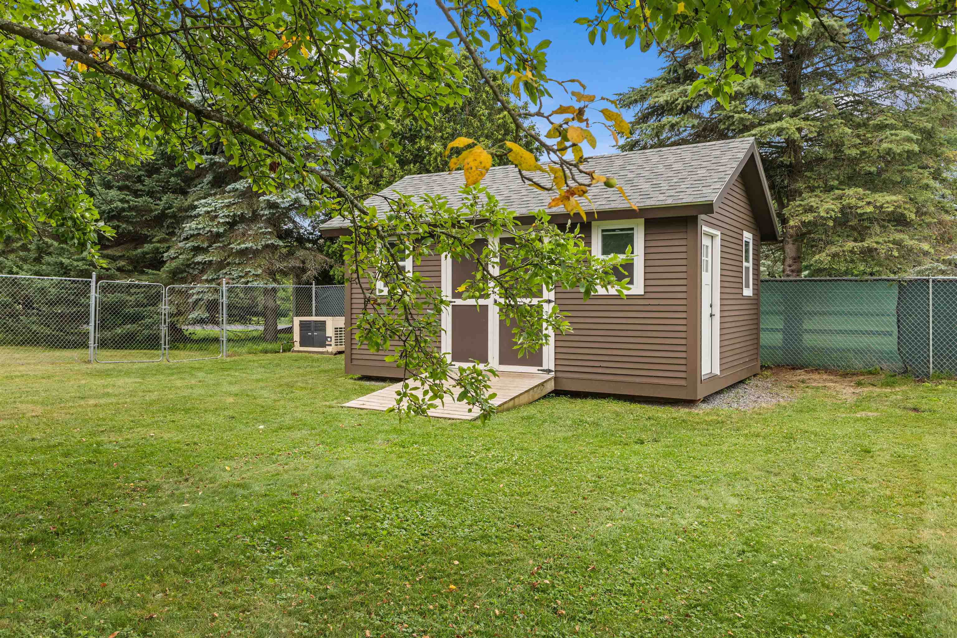 18 Plains Drive