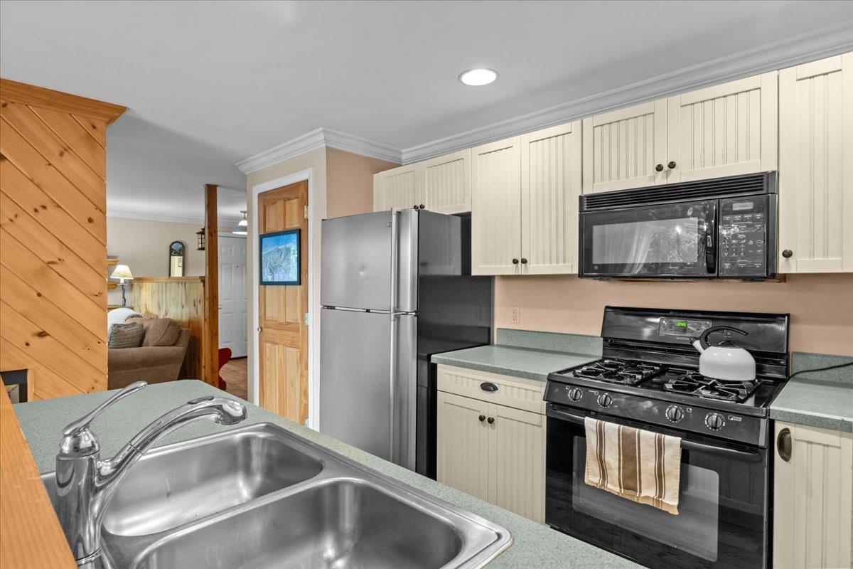 110 Mountainside Drive Unit: J 103