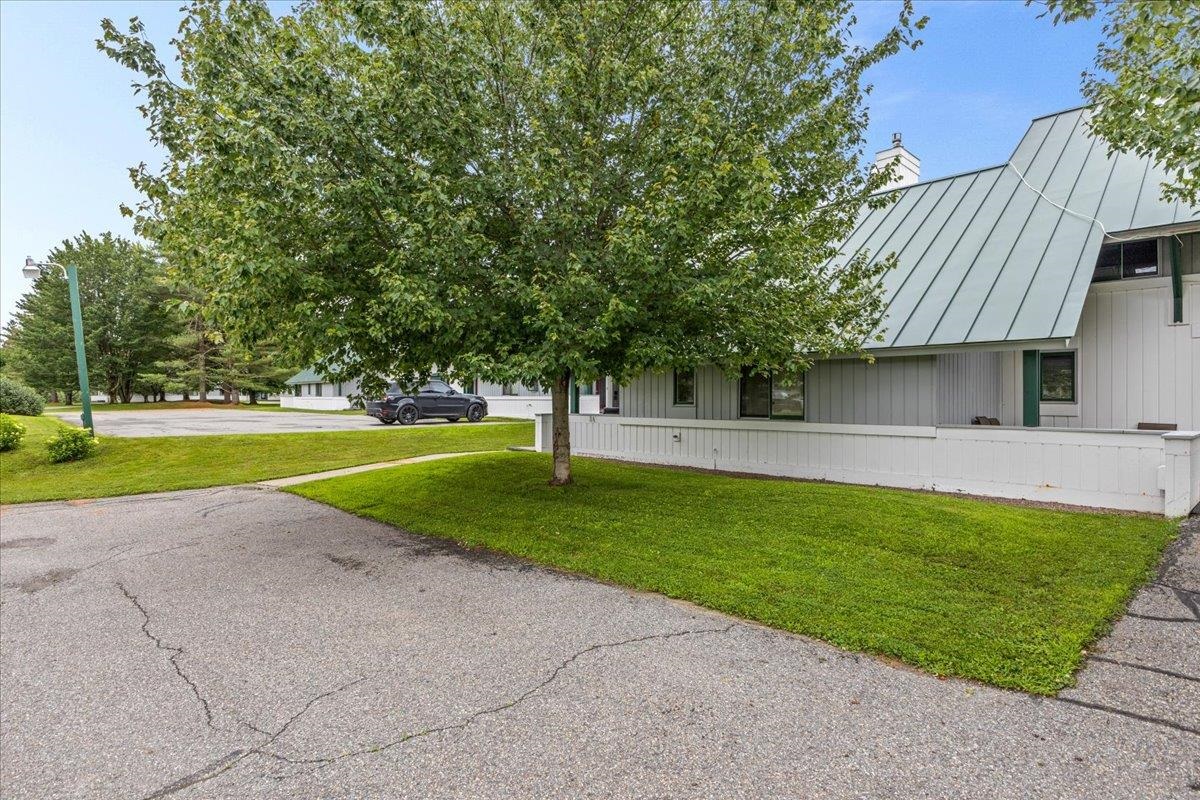 185 Village Green Drive Unit: 8A Week C