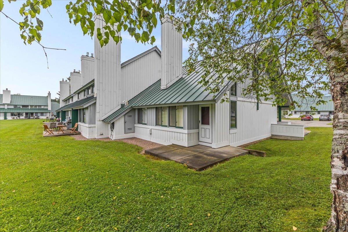 185 Village Green Drive Unit: 8A Week C