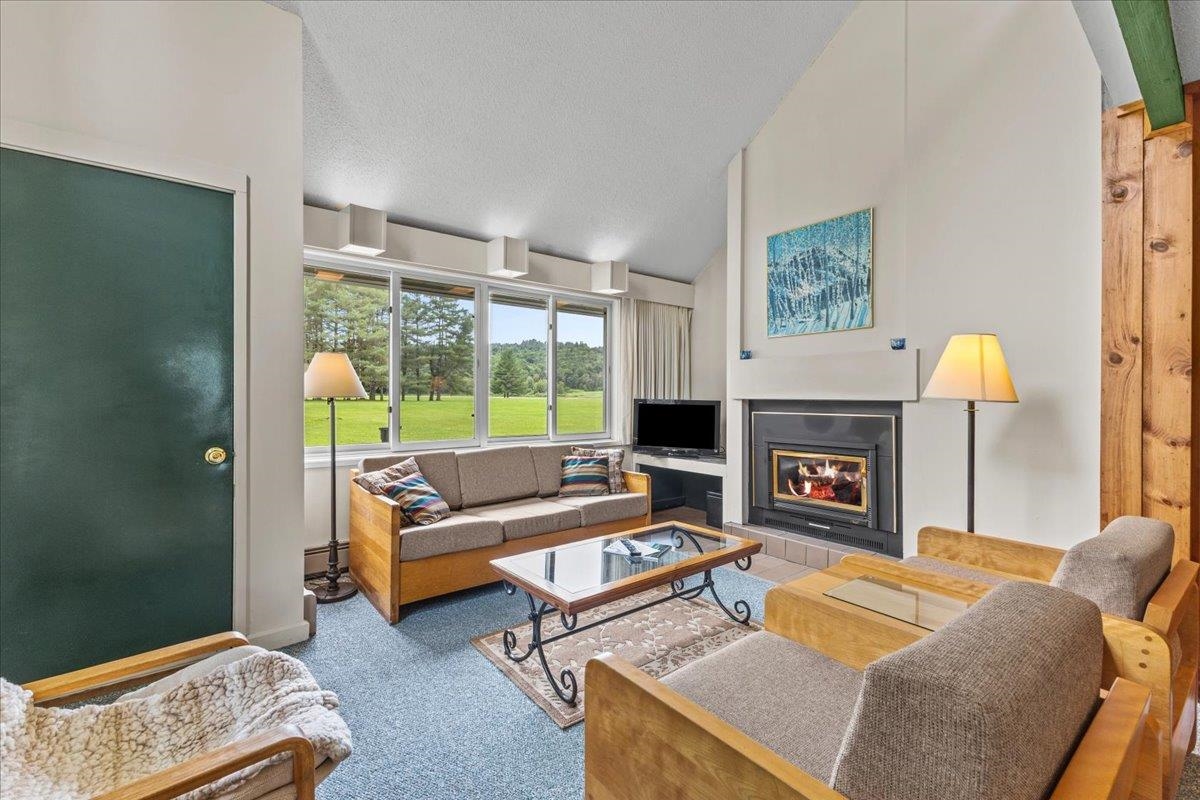 185 Village Green Drive Unit: 8A Week C