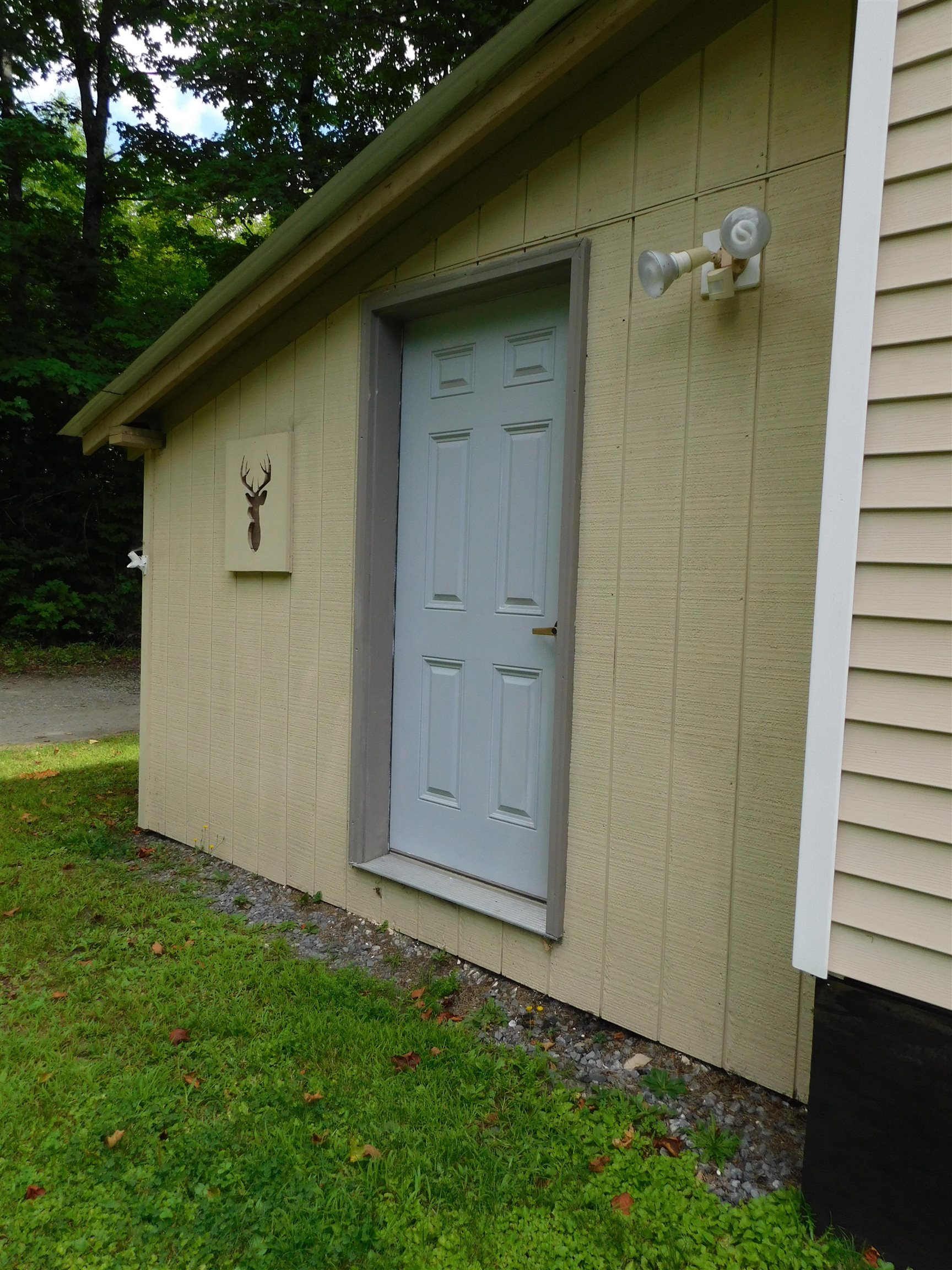 142 Hines Place Trail