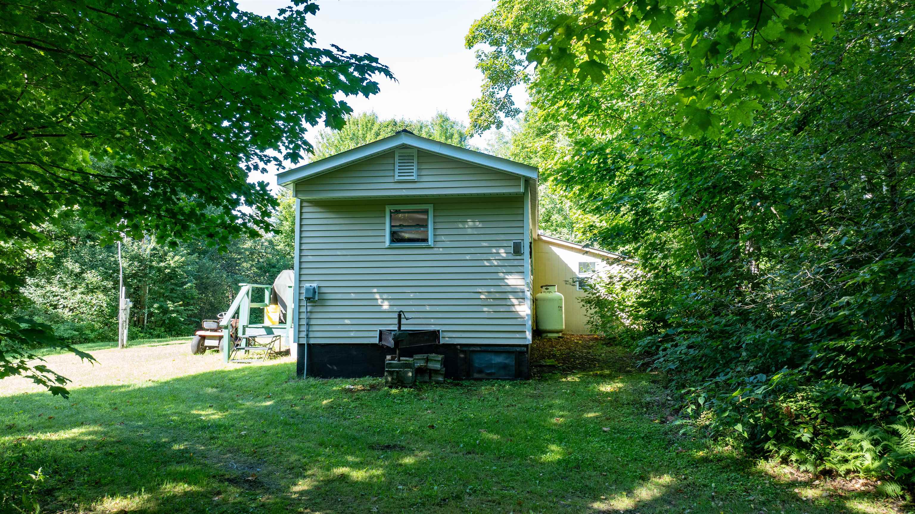 142 Hines Place Trail