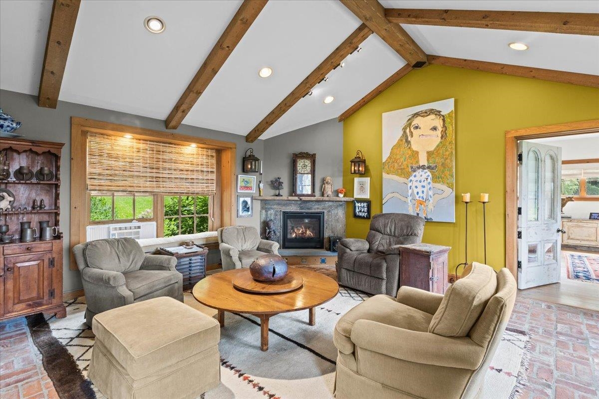 498 Beam Road