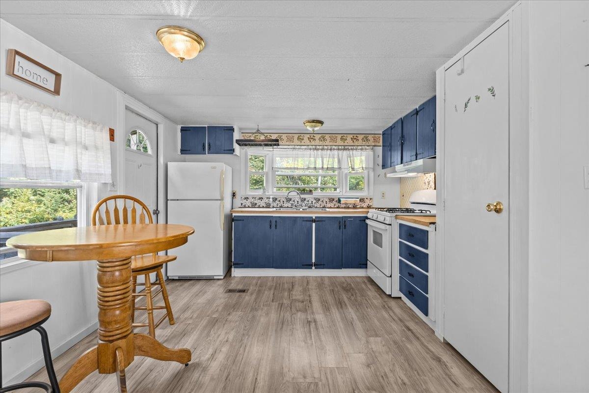 2083 West Hill Road