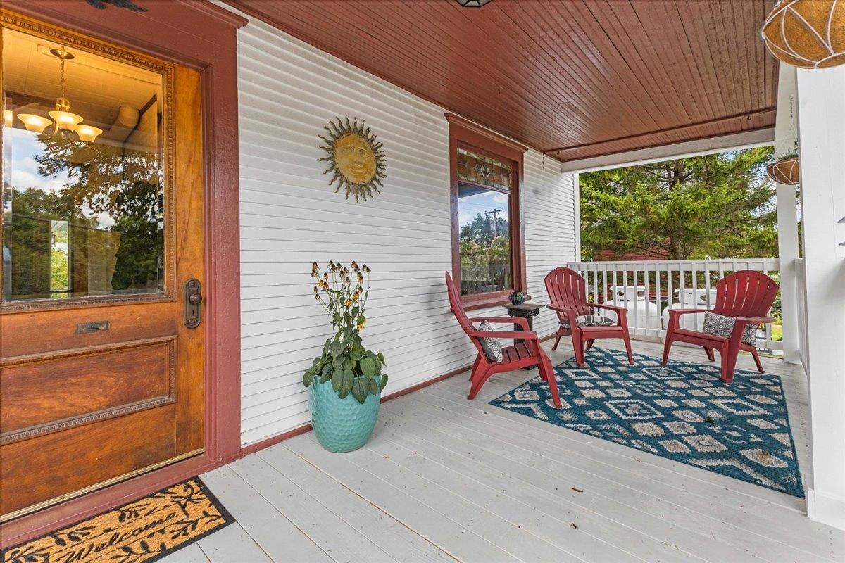 76 Upper Cherry Street