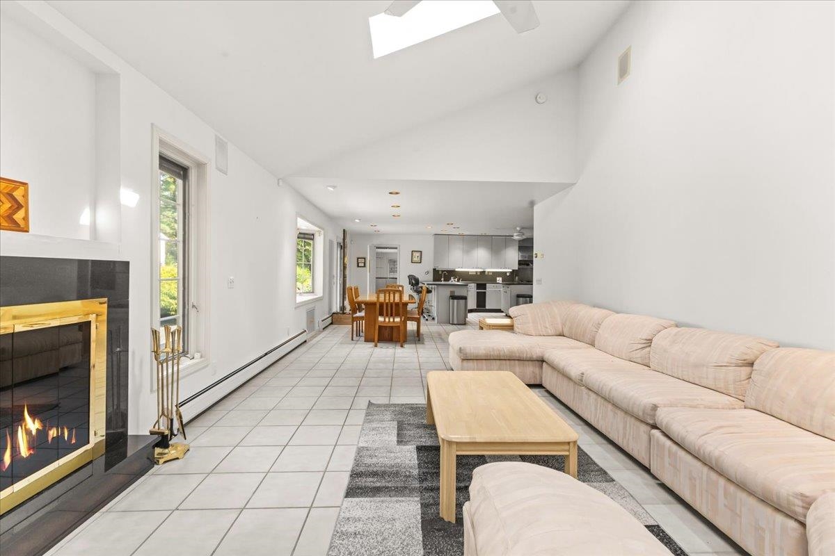 48 Hollow View Road