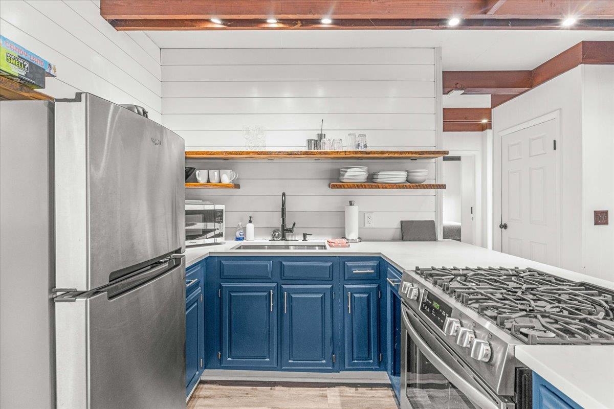 26 Strom Farm Lane