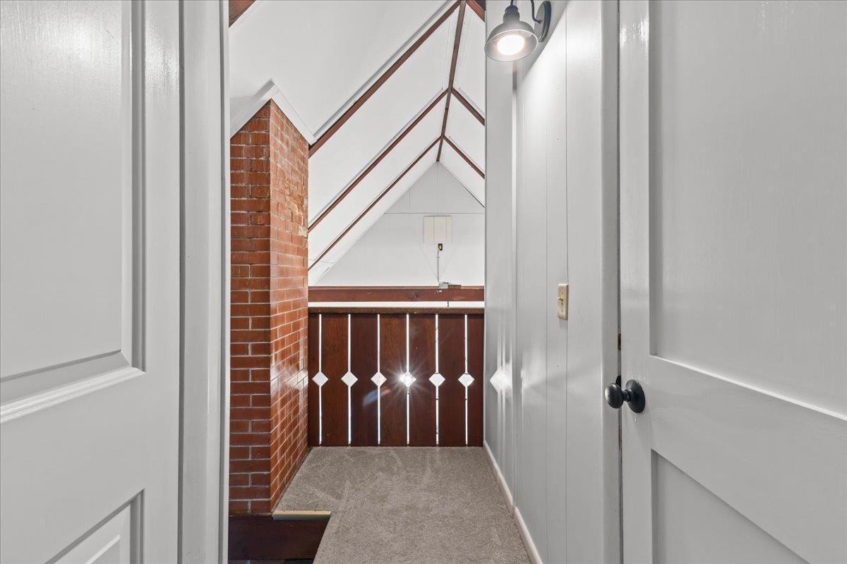14 Strom Farm Lane
