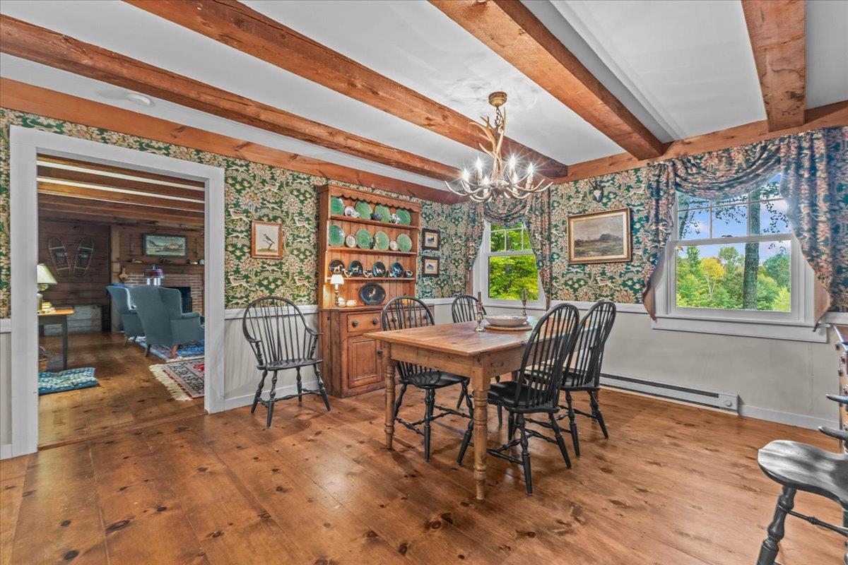1646 Sweet Road