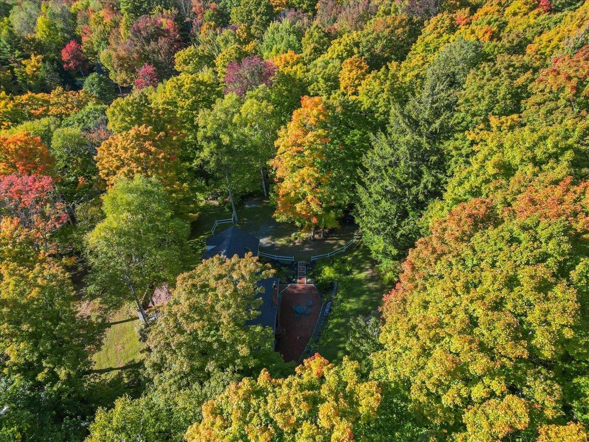 1646 Sweet Road