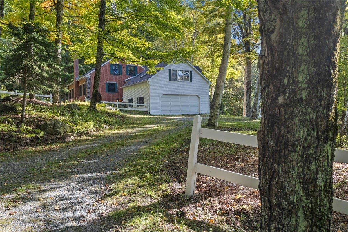 1646 Sweet Road