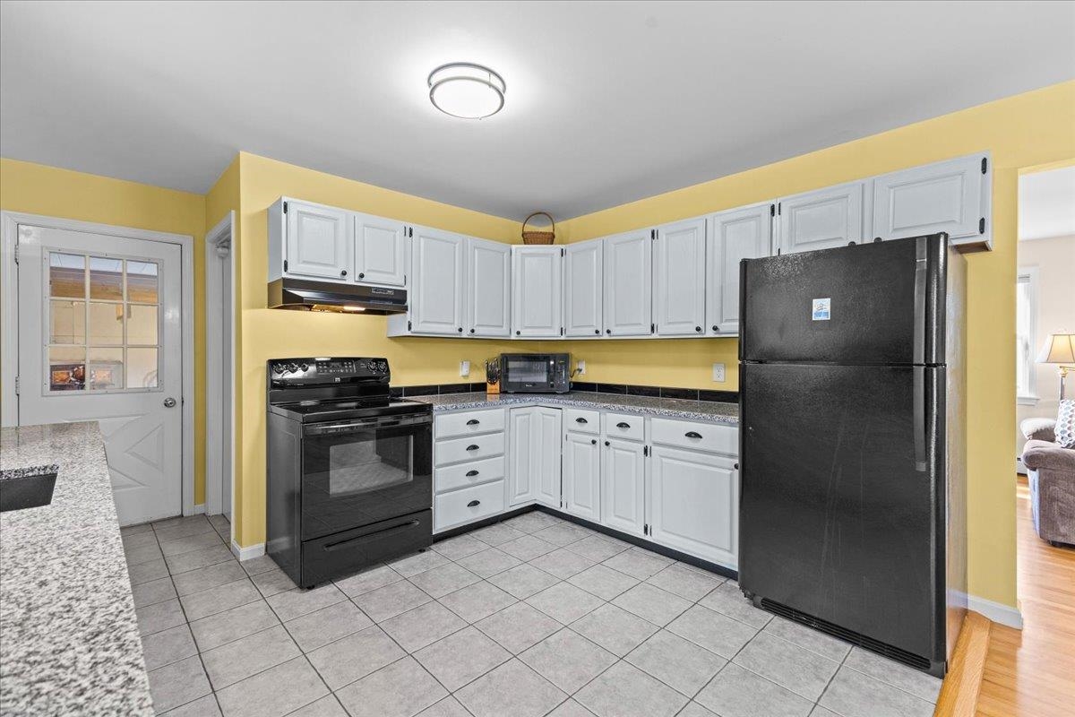137 Meadowood Road