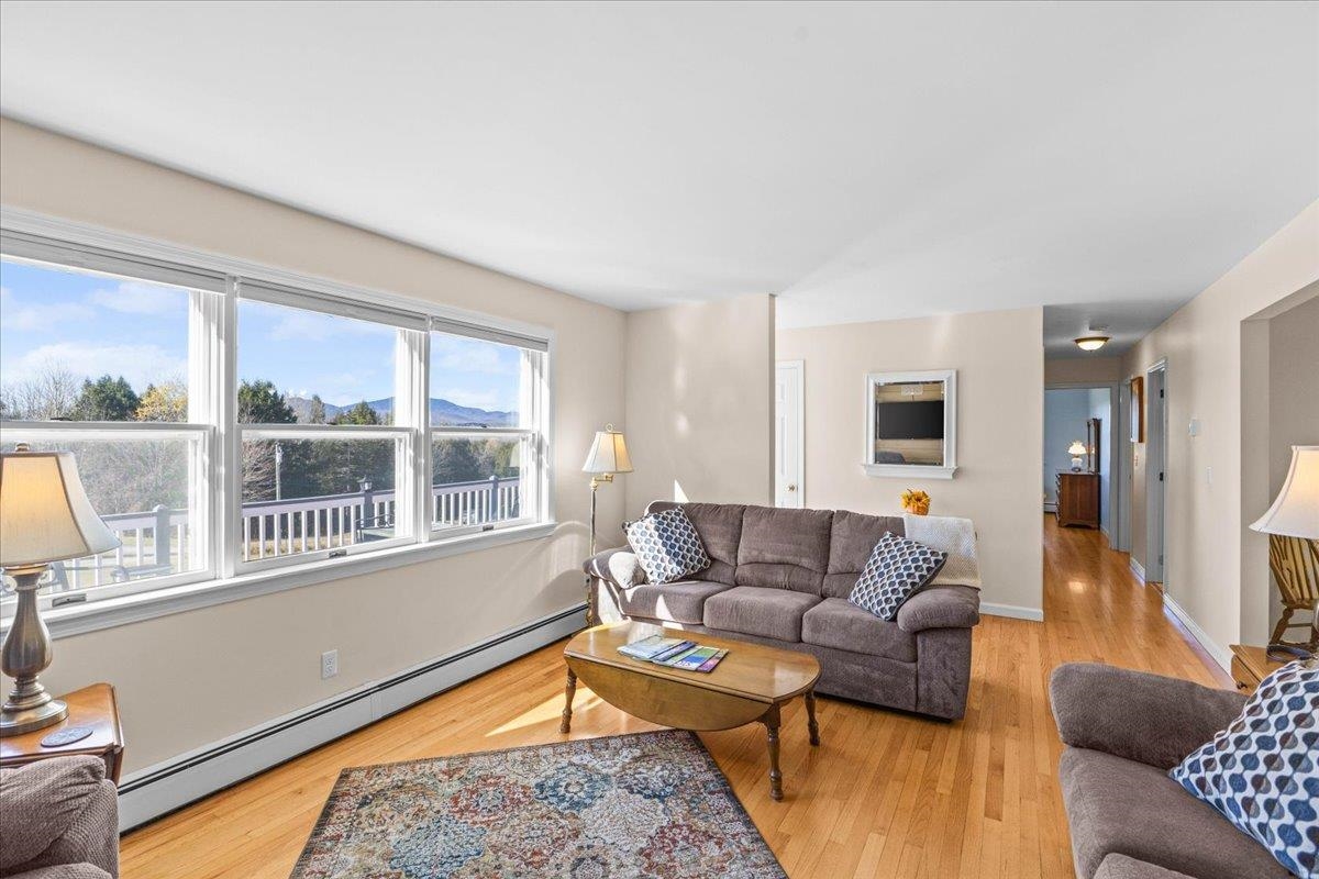 137 Meadowood Road