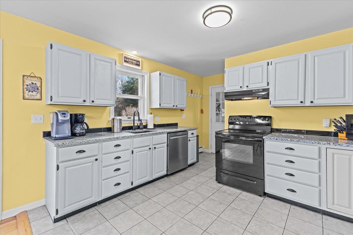 137 Meadowood Road