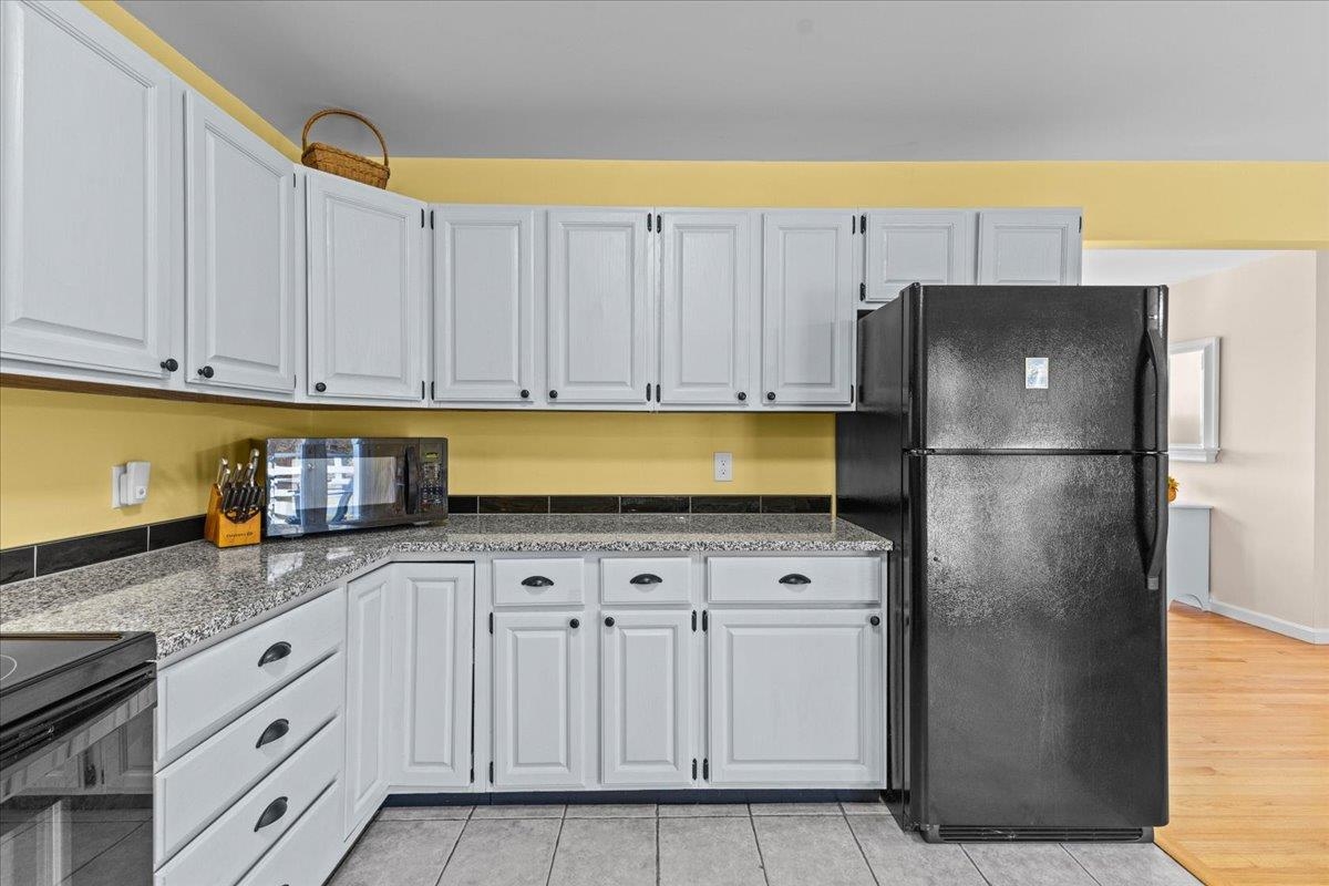 137 Meadowood Road