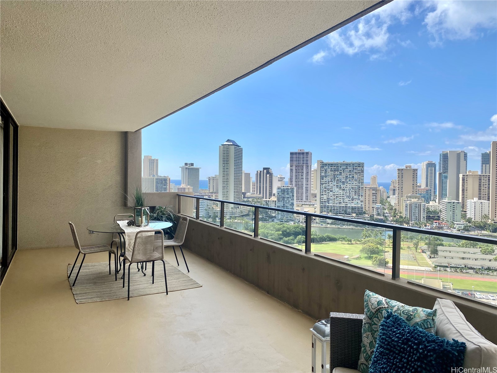 583 Kamoku Street 2407