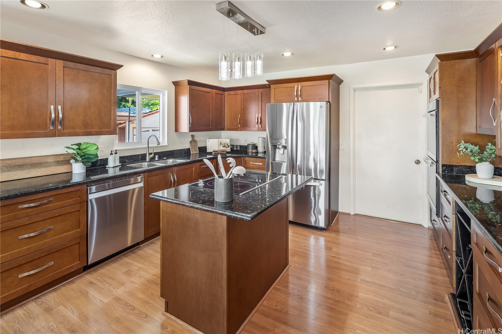 92-1200 Uahanai Street