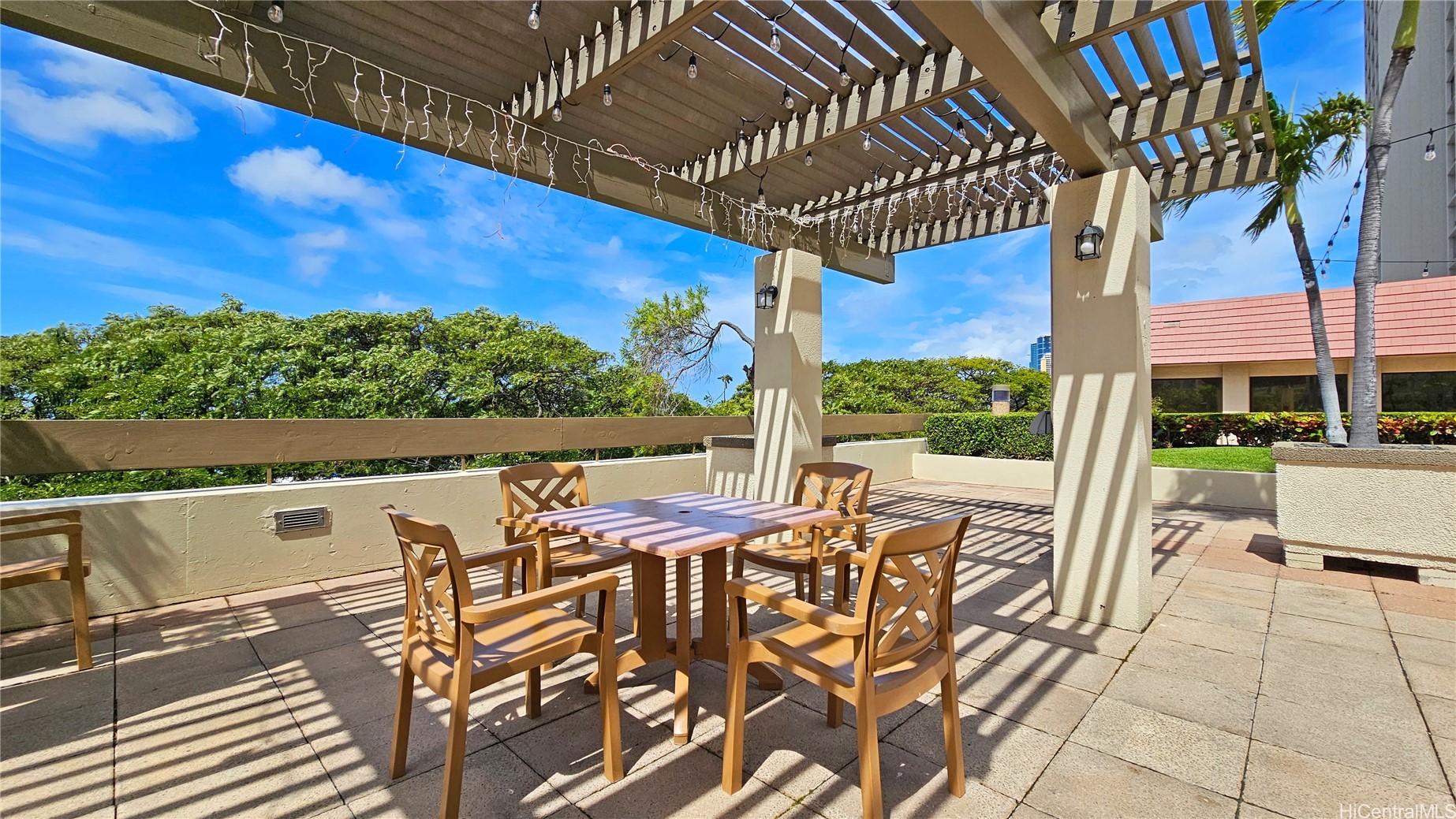 1650 Ala Moana Boulevard 2305