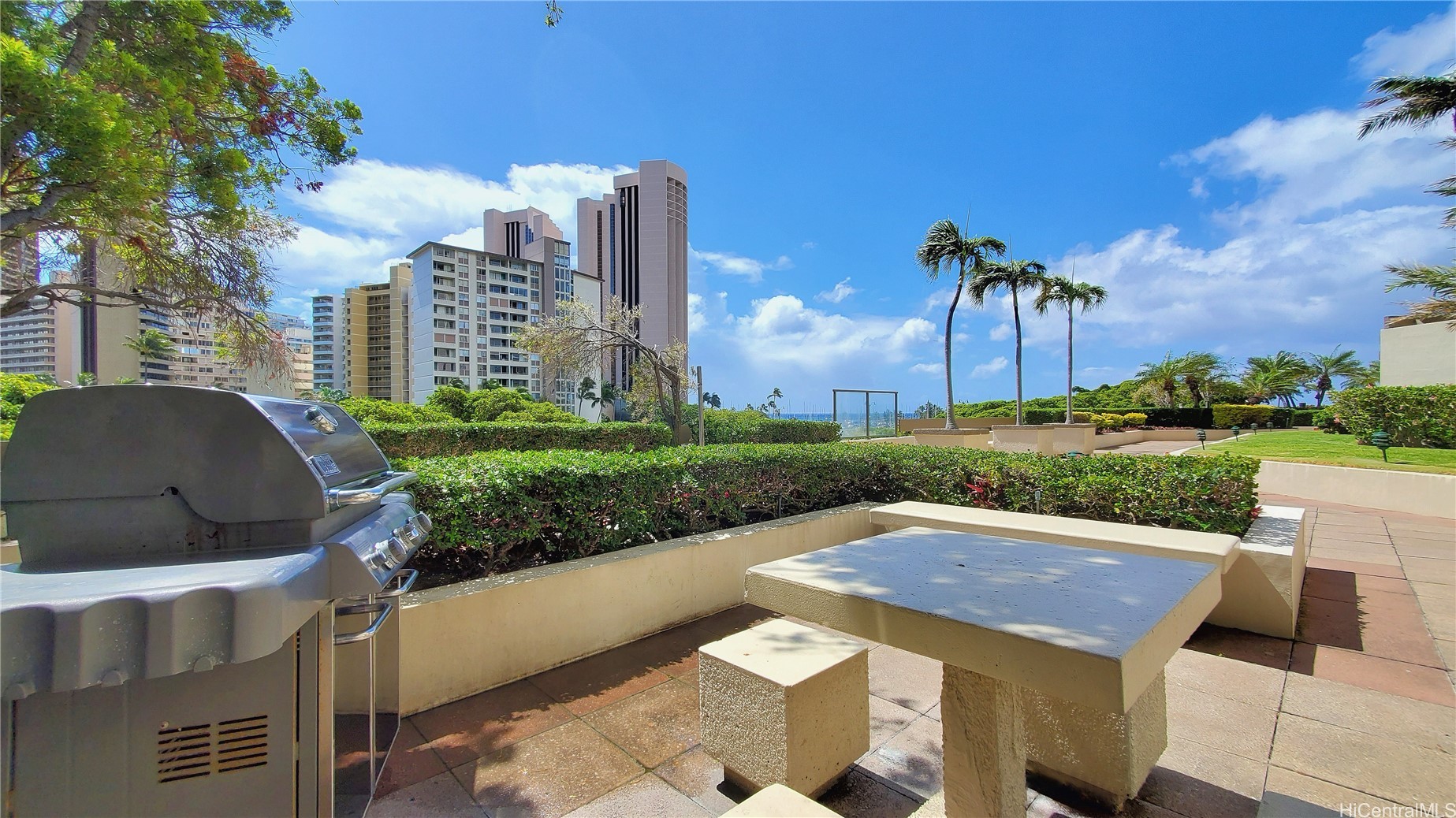 1650 Ala Moana Boulevard 2305