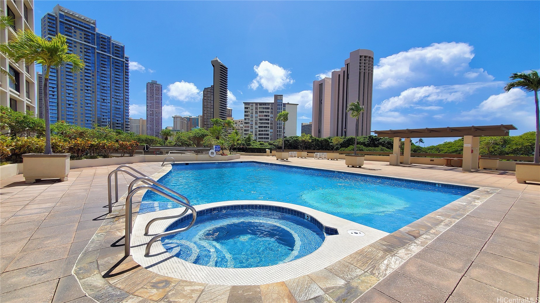 1650 Ala Moana Boulevard 2305