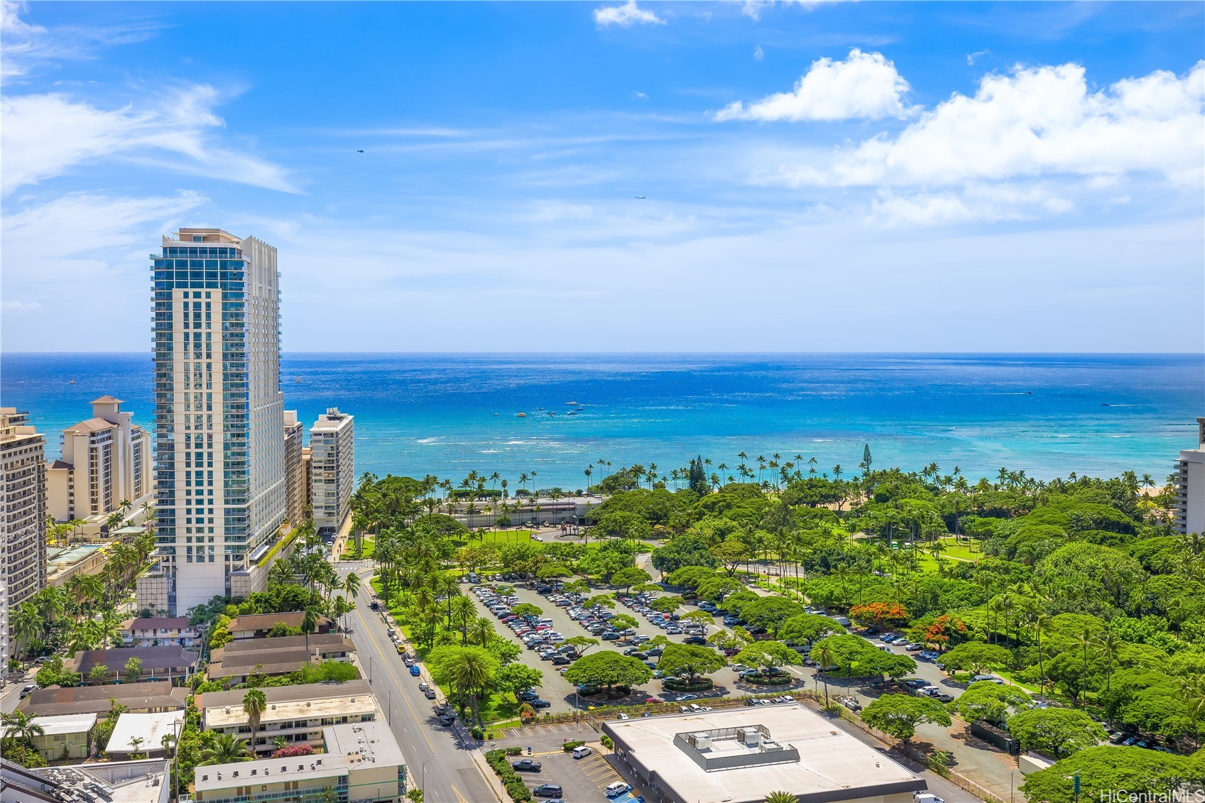 383 Kalaimoku Street E2905