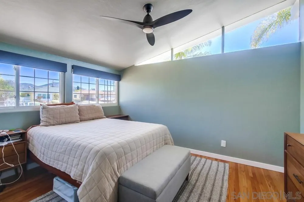 5493 Gala Ave.