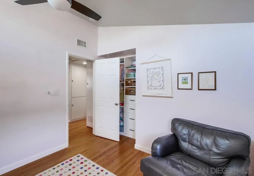 5493 Gala Ave.