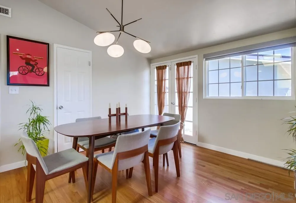 5493 Gala Ave.