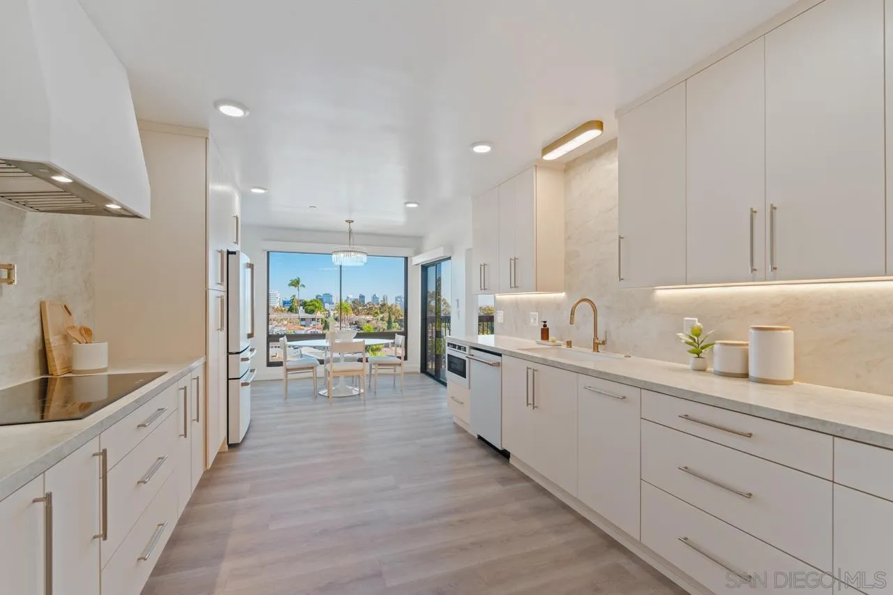 3161 1st Ave Unit 4s