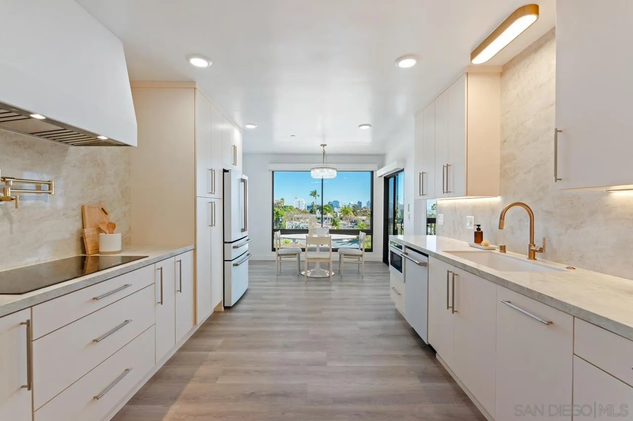 3161 1st Ave Unit 4s
