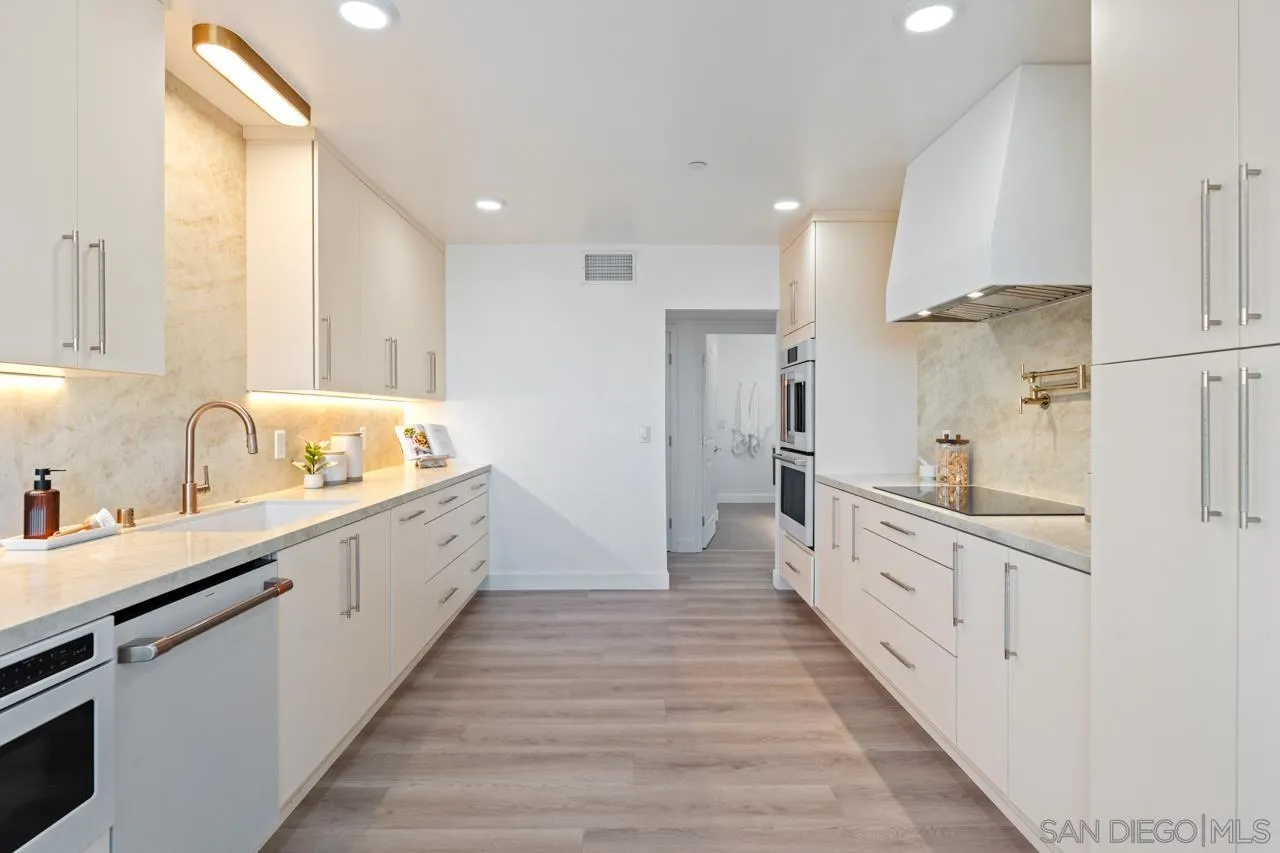 3161 1st Ave Unit 4s