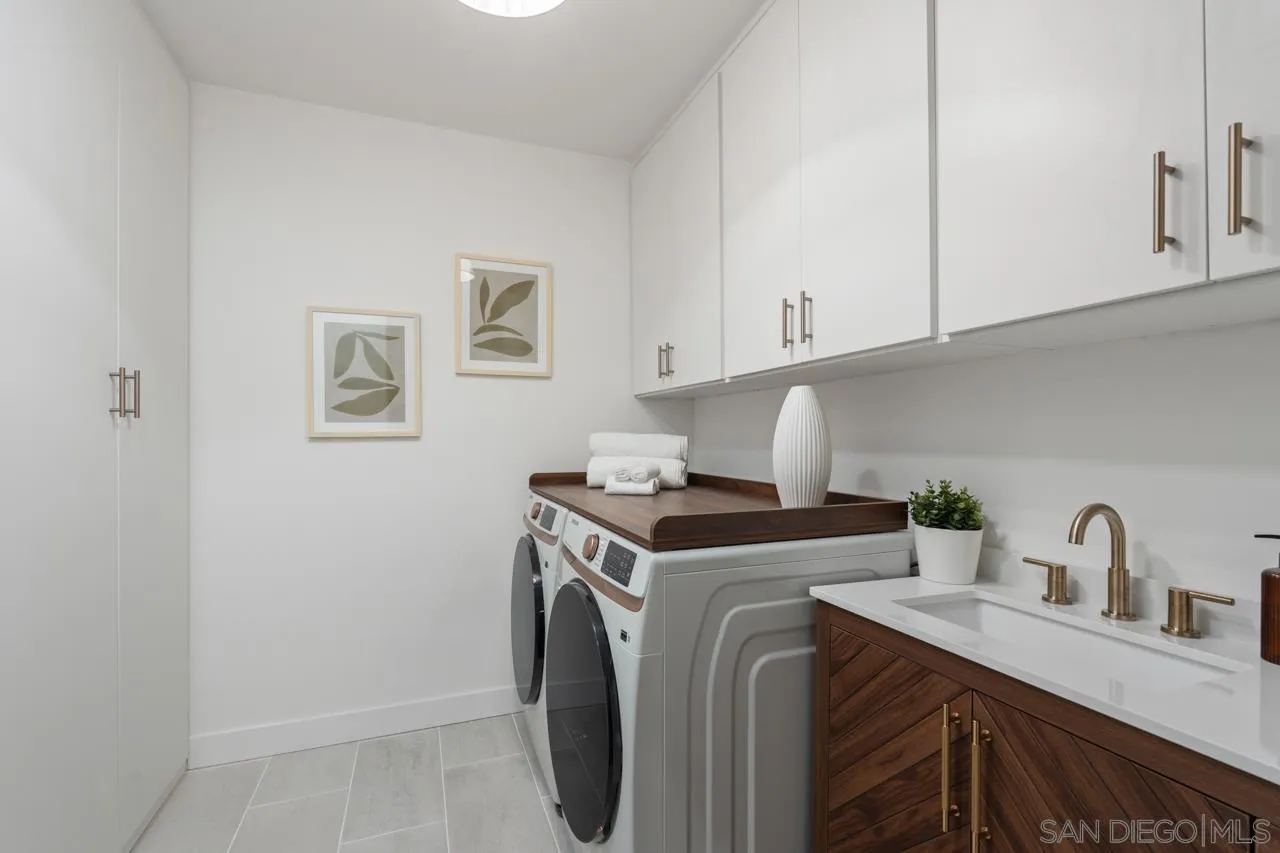3161 1st Ave Unit 4s