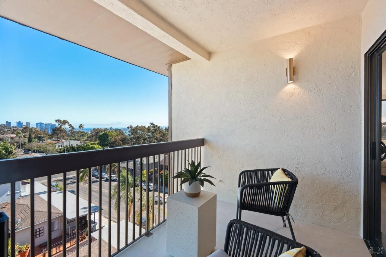 3161 1st Ave Unit 4s