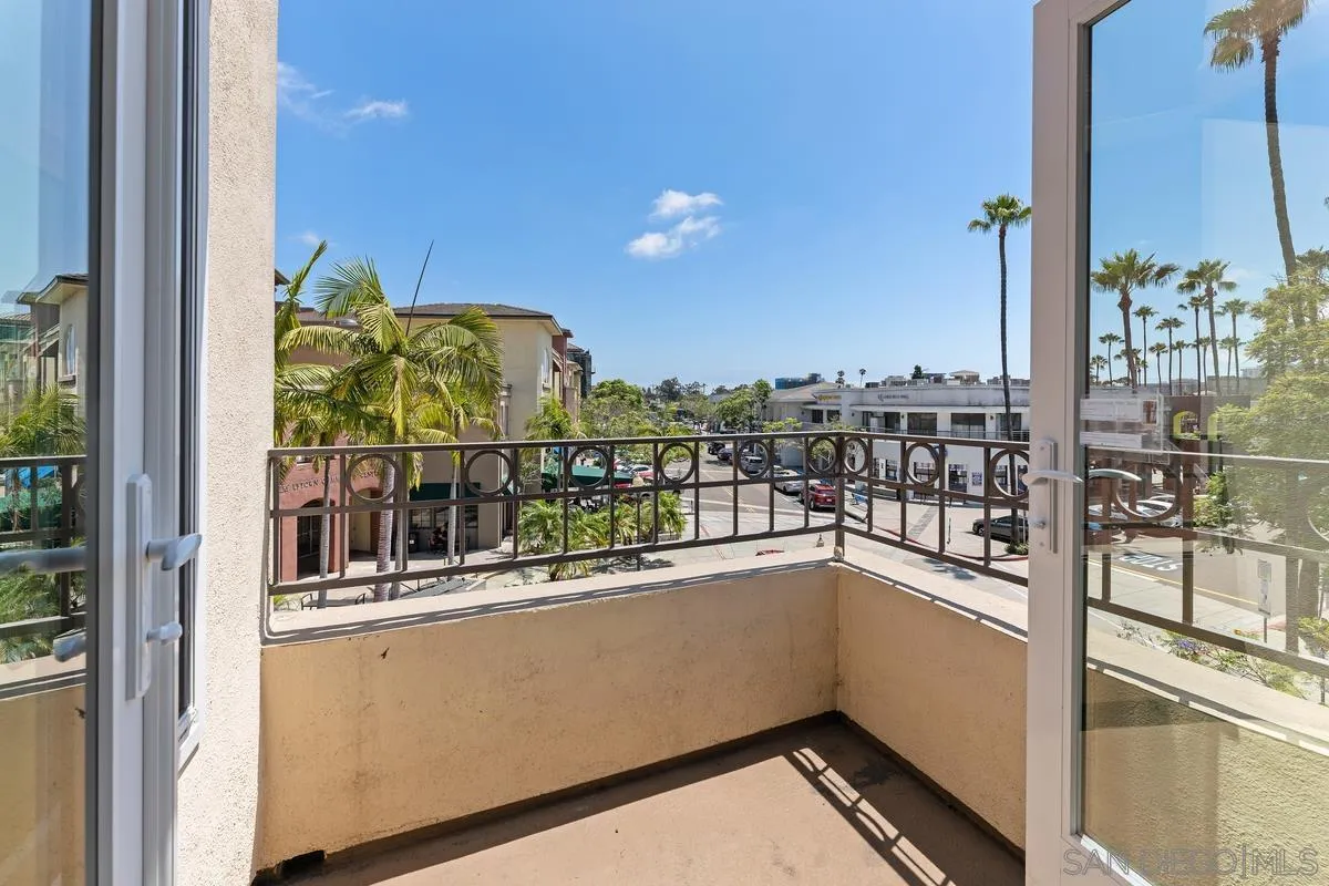 1270 Cleveland Unit N214