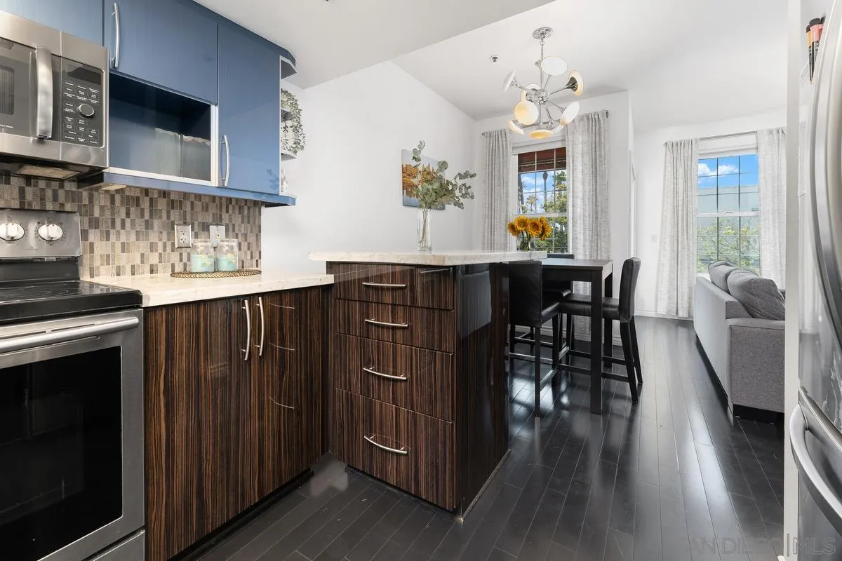 1270 Cleveland Unit N214