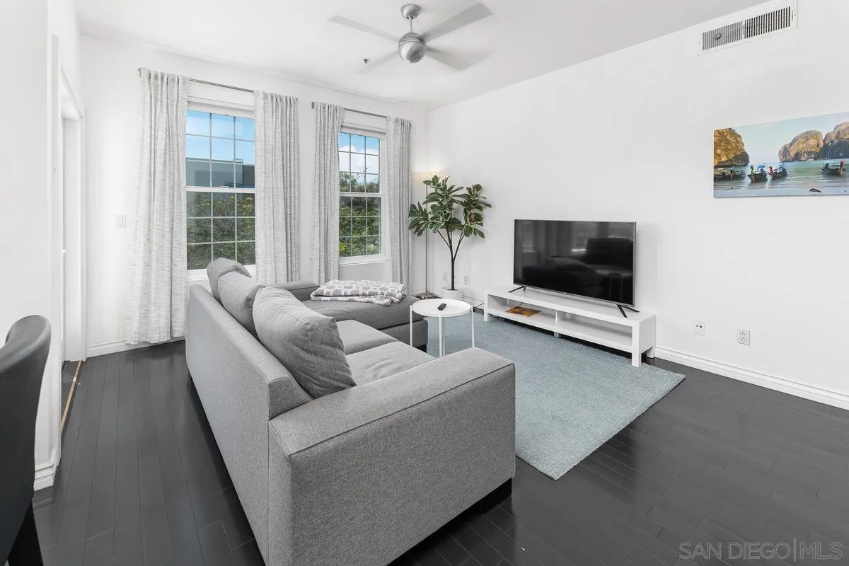1270 Cleveland Unit N214