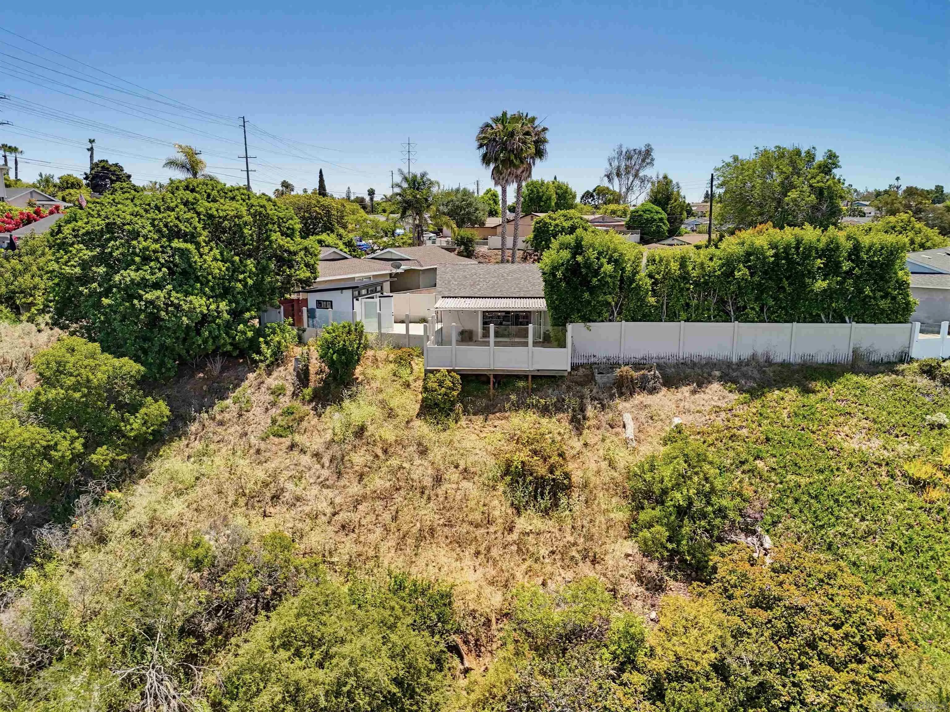 8426 Fireside Ave