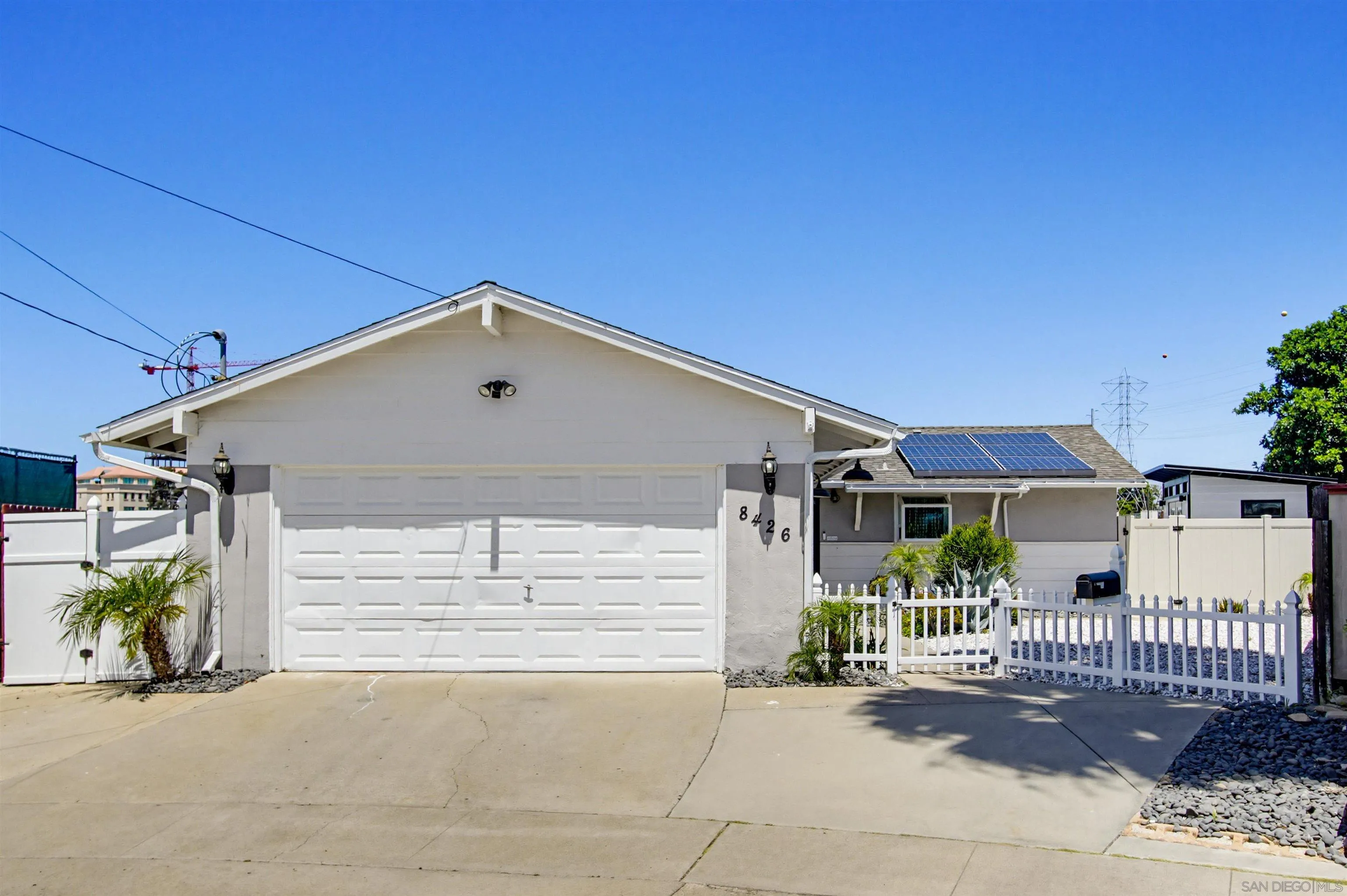8426 Fireside Ave