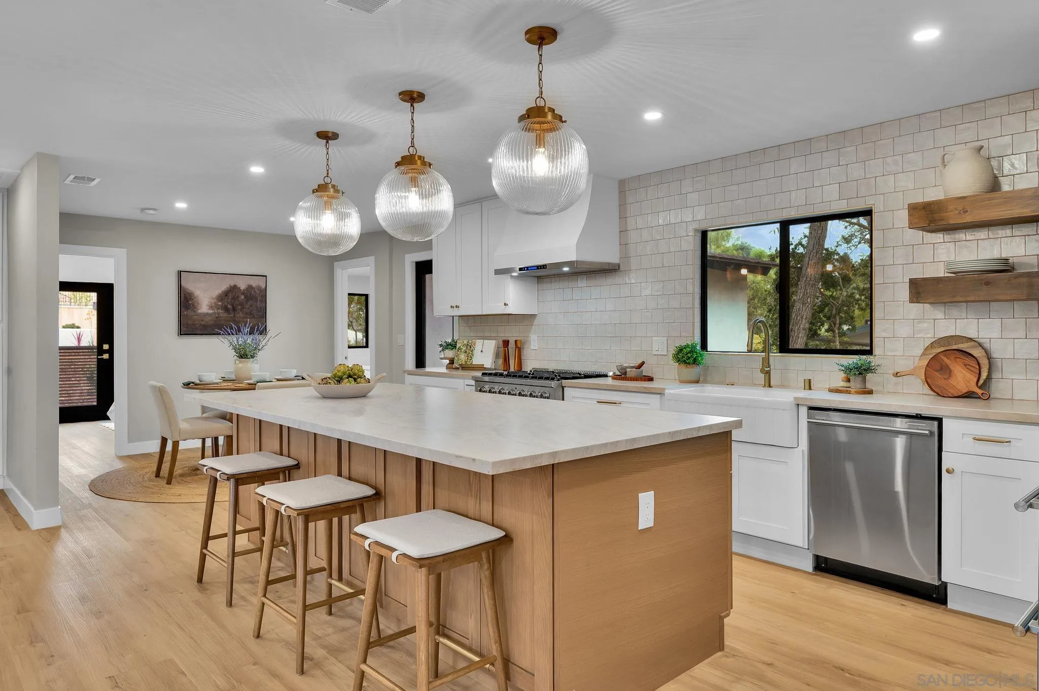 4360 Helix Canyon Dr